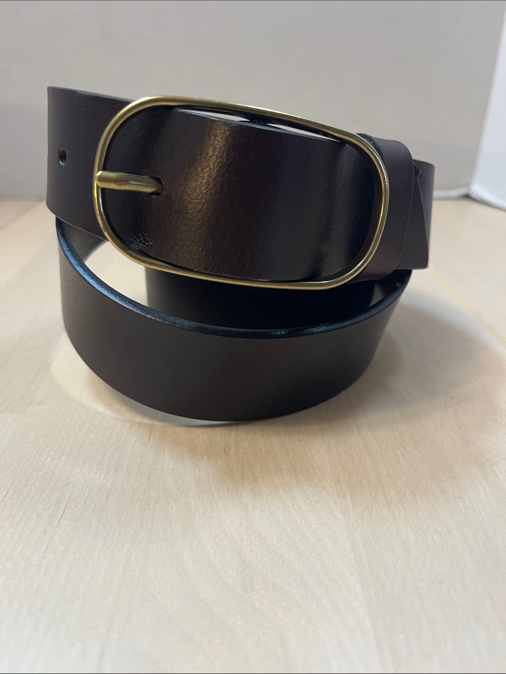 DULUTH Trading Co. Dark Brown Lear Belt w/ Oval Brass Buckle Women’s Large